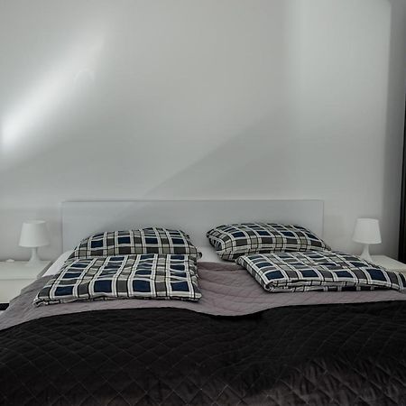 Apartament Przy Parku Z Duzym Tarasem ,Prywatny Parking Swinoujscie Exterior foto